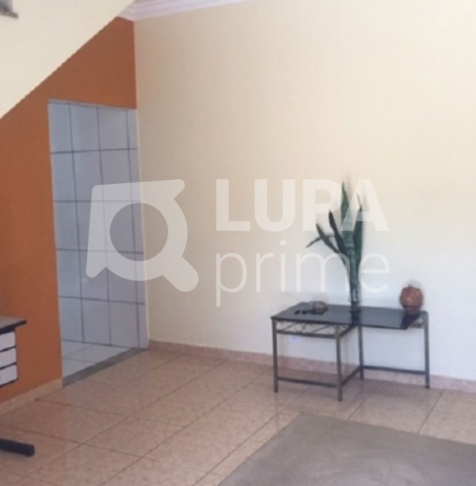 Casa à venda com 3 quartos, 270m² - Foto 10