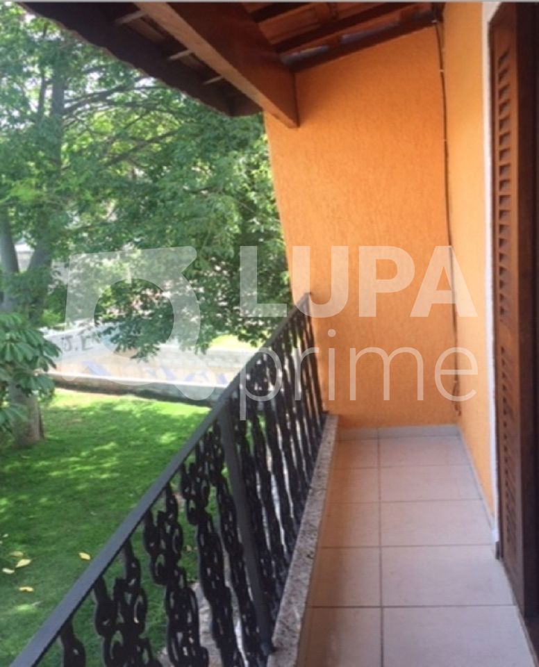 Casa à venda com 3 quartos, 270m² - Foto 18