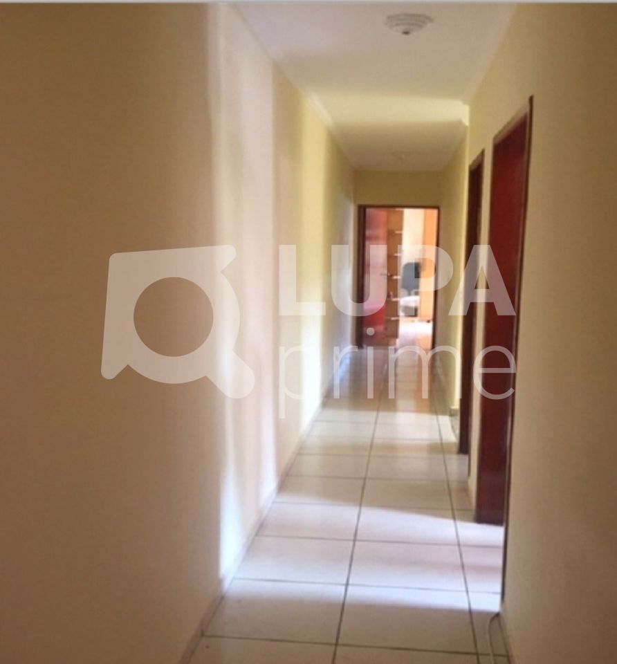 Casa à venda com 3 quartos, 270m² - Foto 16
