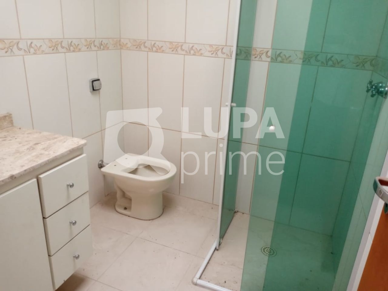 casa-assobradada-venda-sao-paulo-vila-irmaos-arnoni-3dormitorios-3suites-4vagas-243m2-LS28339