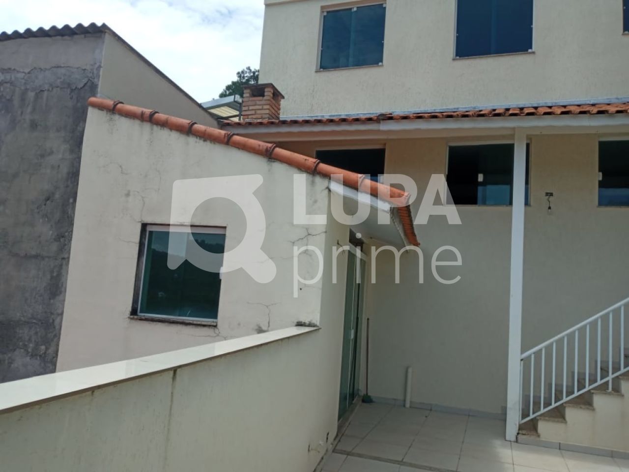 casa-assobradada-venda-sao-paulo-vila-irmaos-arnoni-3dormitorios-3suites-4vagas-243m2-LS28339