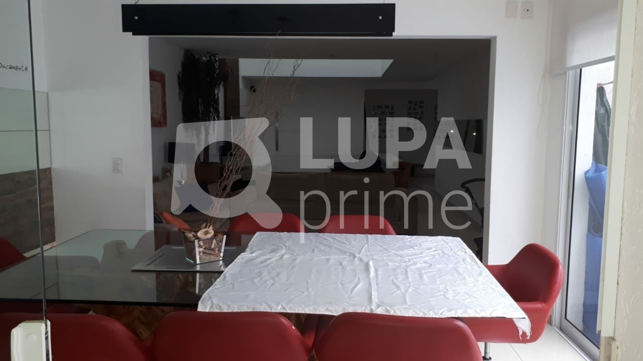 sobrado-venda-sao-paulo-tremembe-4dormitorios-2suites-3vagas-300m2-LS28535