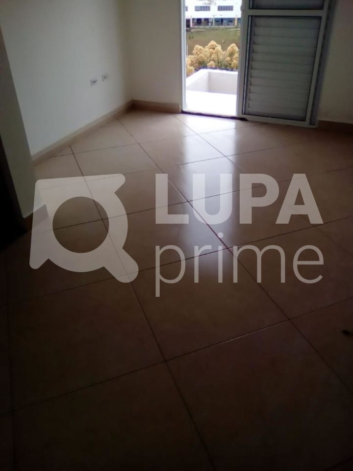 Casa à venda com 3 quartos, 137m² - Foto 3