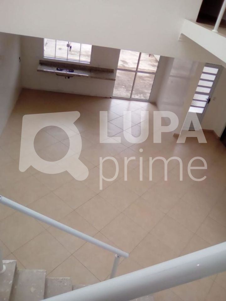 Casa à venda com 3 quartos, 137m² - Foto 7