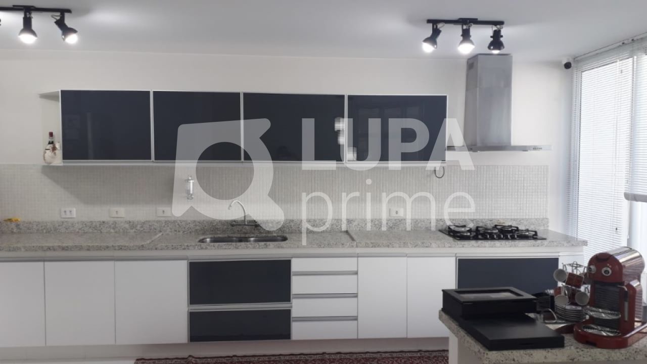 sobrado-venda-sao-paulo-barro-branco-3dormitorios-3suites-6vagas-361m2-LS28758