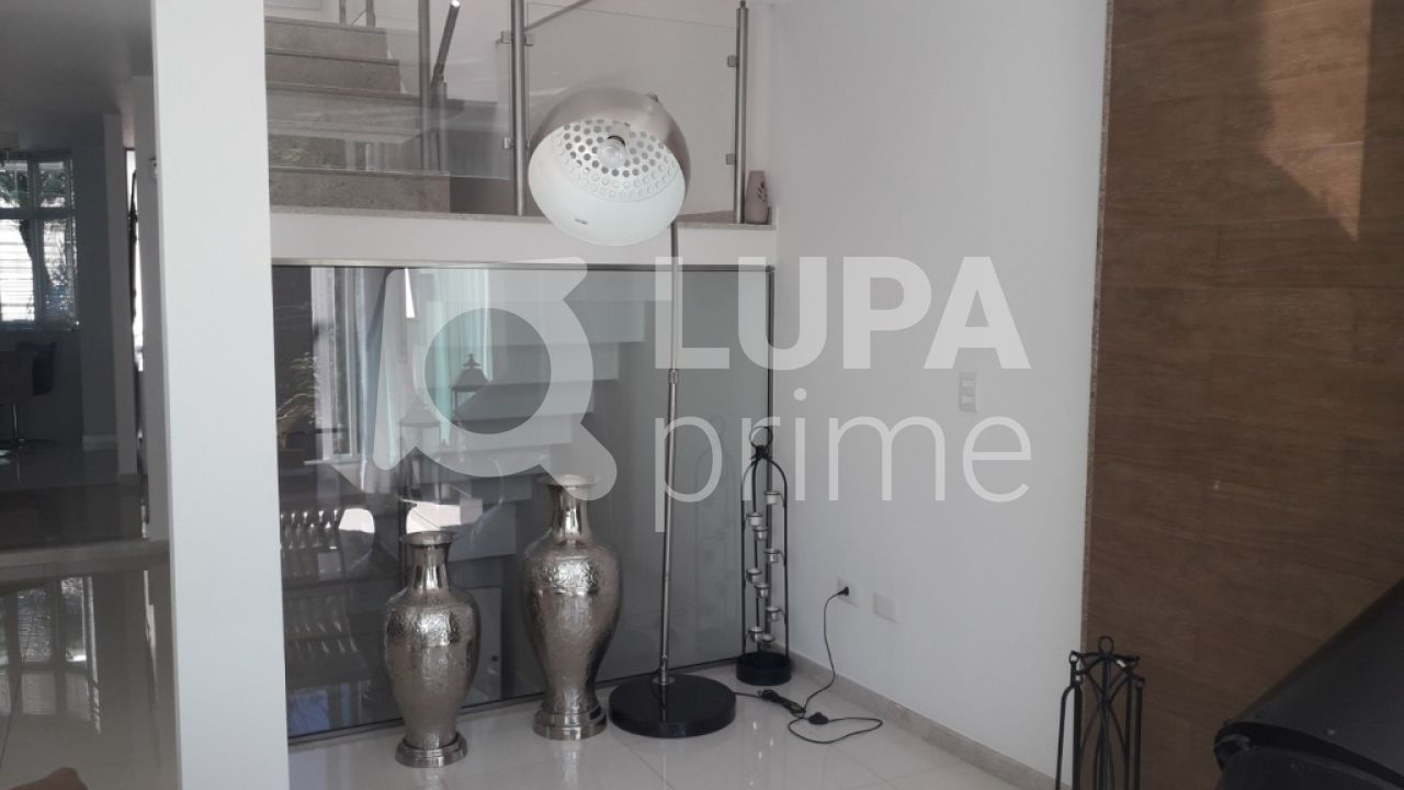 sobrado-venda-sao-paulo-barro-branco-3dormitorios-3suites-6vagas-361m2-LS28758
