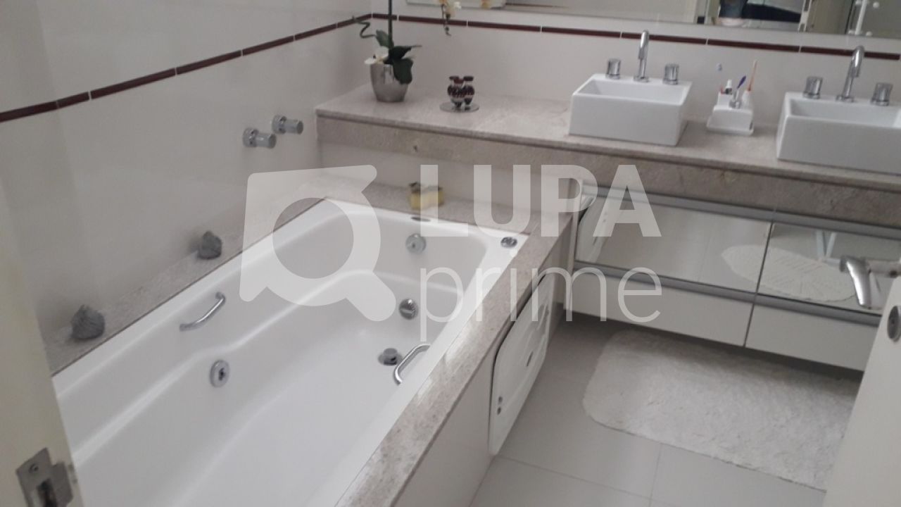 sobrado-venda-sao-paulo-barro-branco-3dormitorios-3suites-6vagas-361m2-LS28758