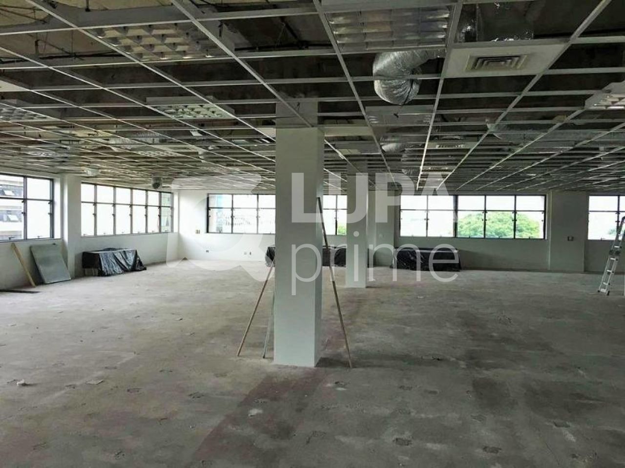 Prédio Inteiro, 3000 m² - Foto 1