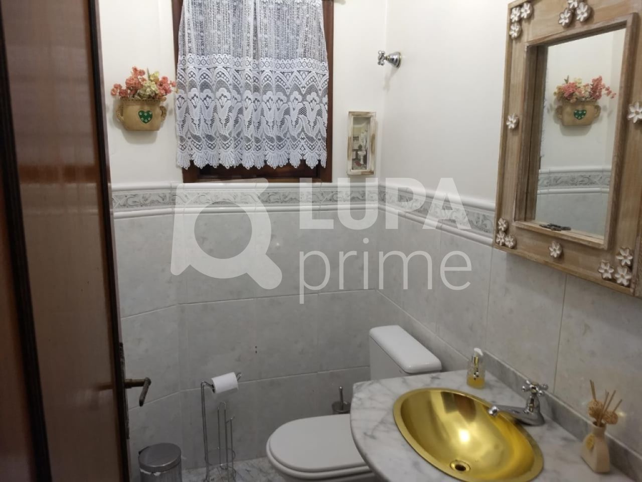 sobrado-venda-sao-paulo-agua-fria-3dormitorios-1suite-2vagas-250m2-LS28875