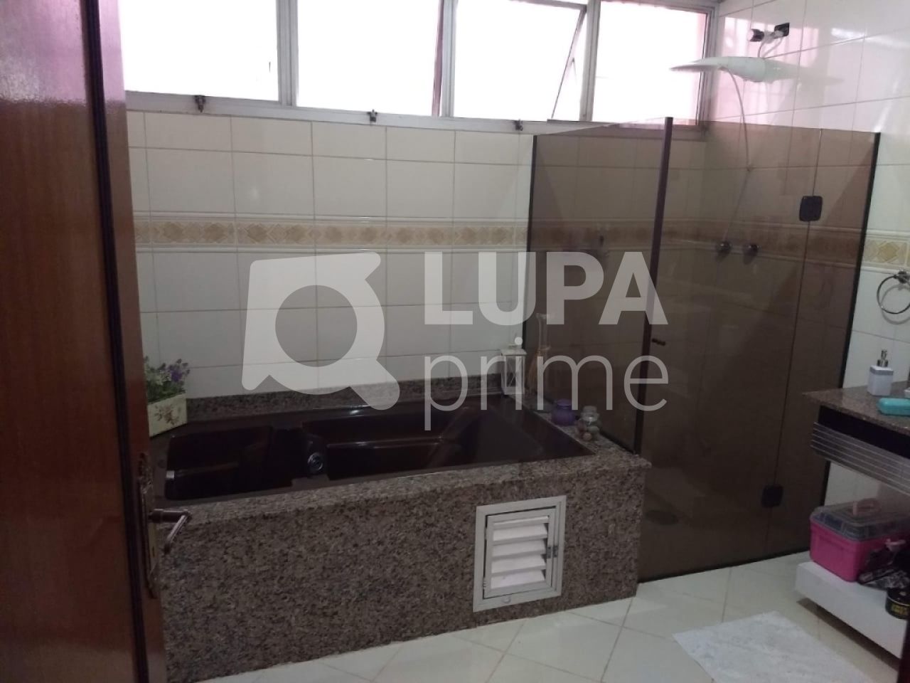 sobrado-venda-sao-paulo-agua-fria-3dormitorios-1suite-2vagas-250m2-LS28875