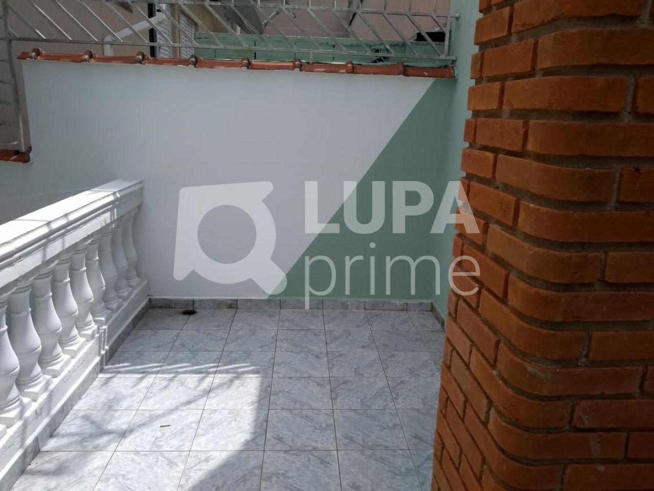 sobrado-venda-guarulhos-vila-maranduba-3dormitorios-3suites-2vagas-150m2-LS29080