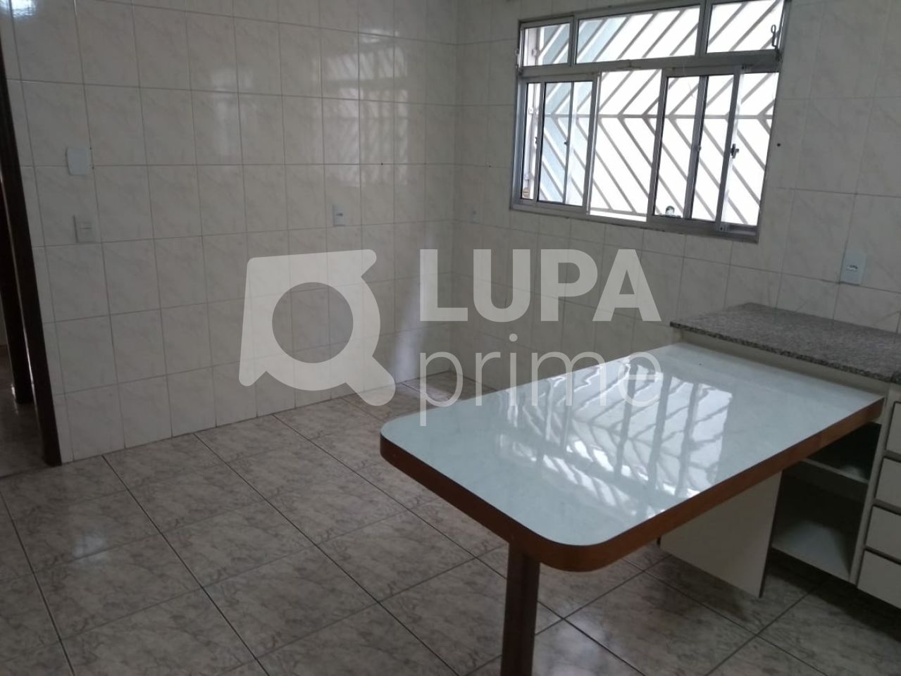 sobrado-venda-guarulhos-vila-maranduba-3dormitorios-3suites-2vagas-150m2-LS29080