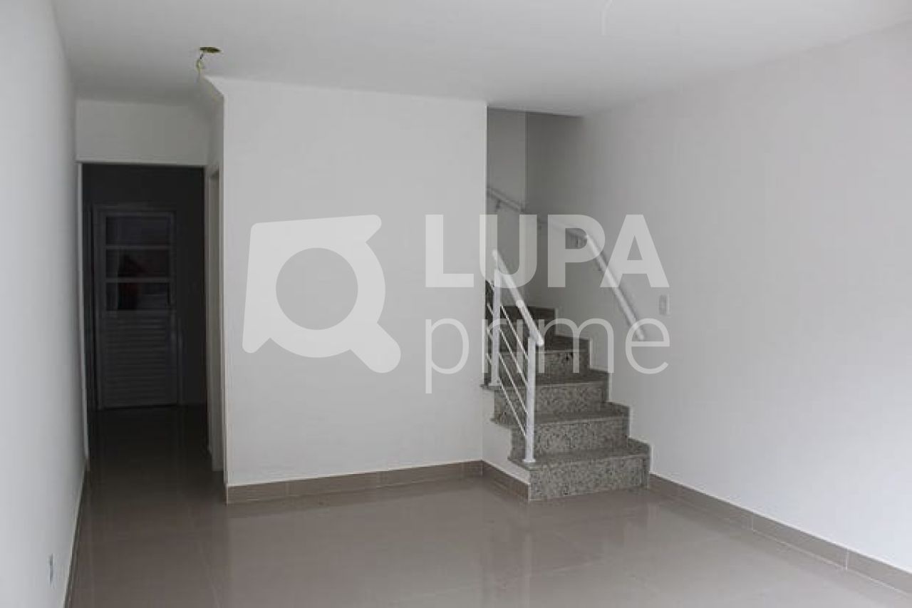 Casa de Condomínio à venda com 2 quartos, 60m² - Foto 5