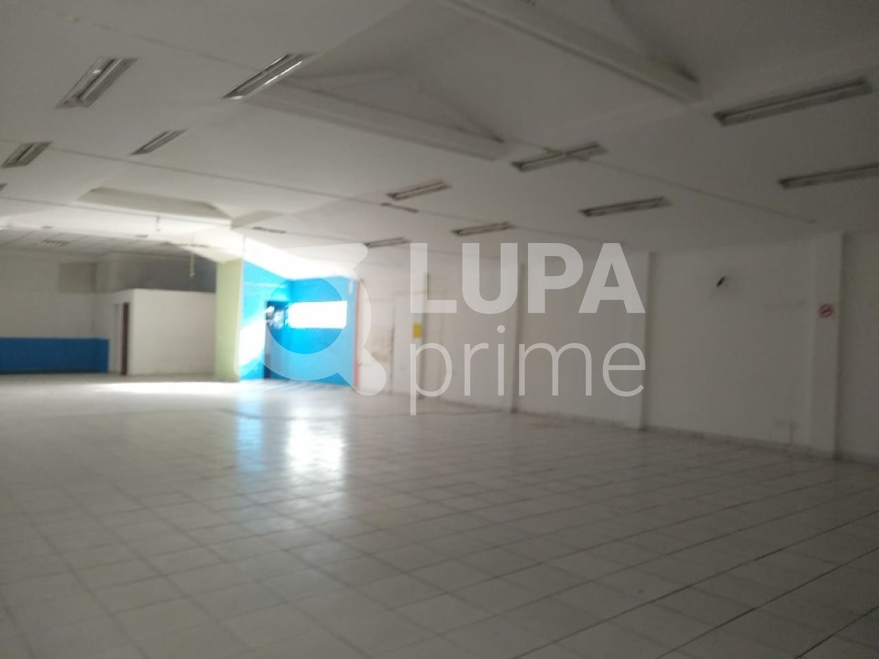 Loja-Salão à venda, 300m² - Foto 2