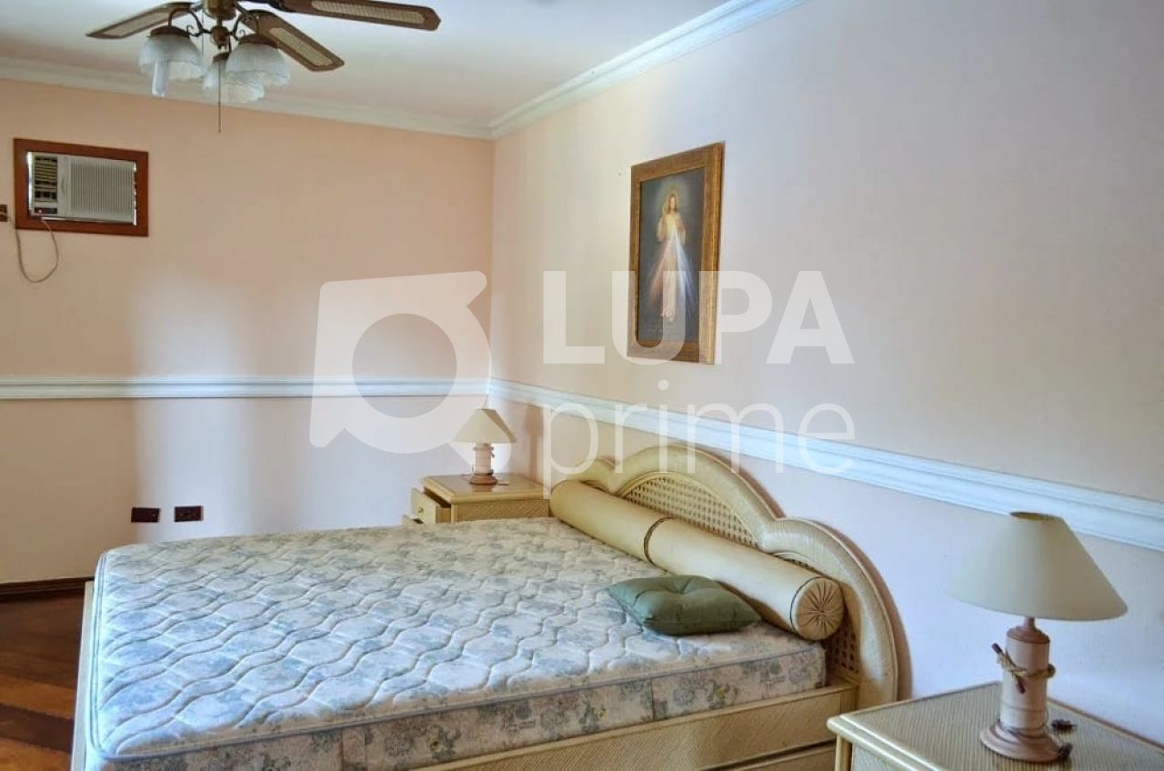 Casa de Condomínio à venda com 4 quartos, 491m² - Foto 9