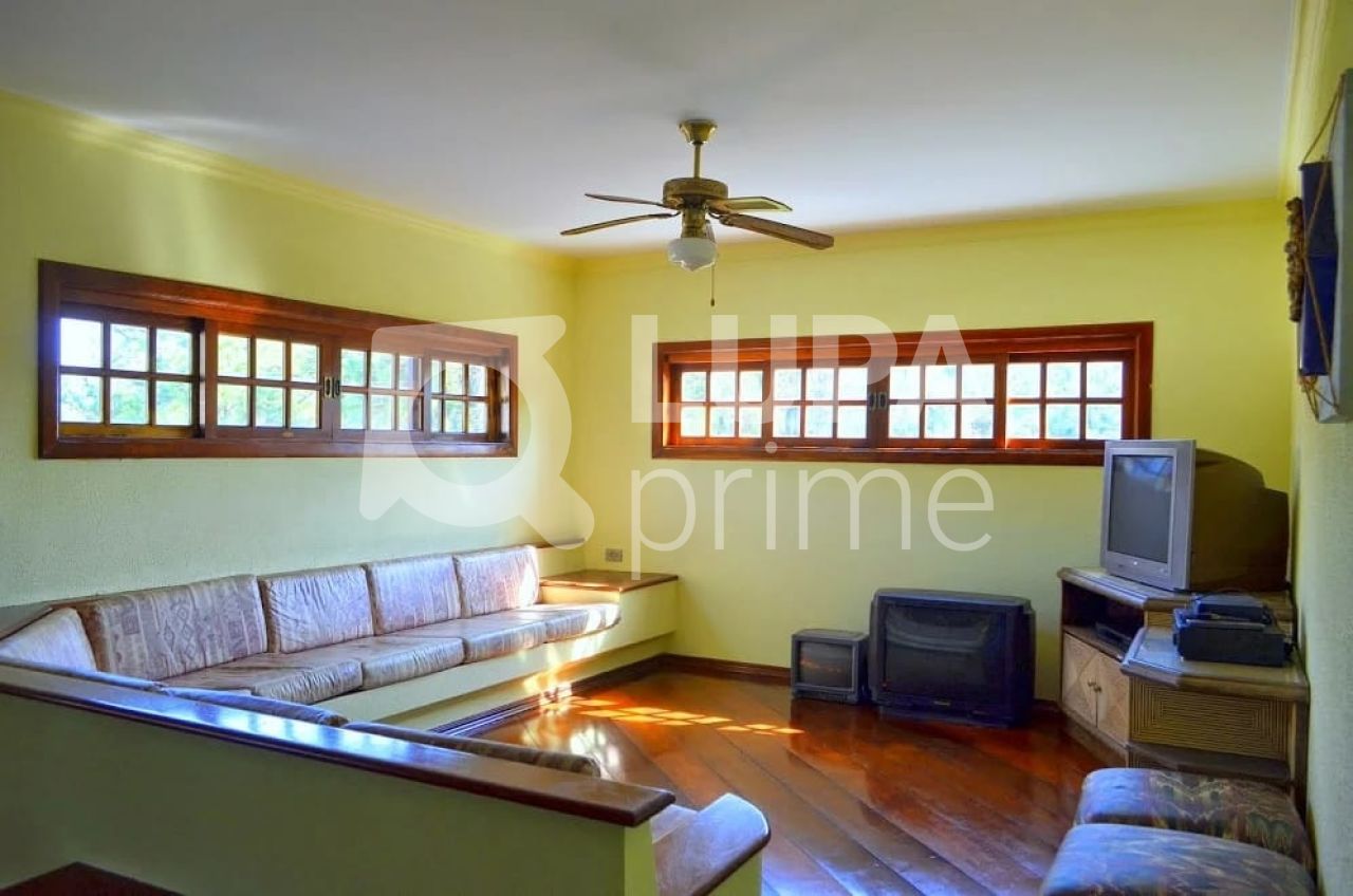 Casa de Condomínio à venda com 4 quartos, 491m² - Foto 5