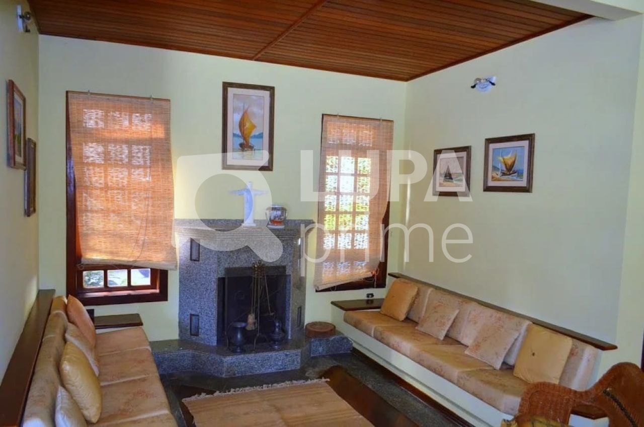 Casa de Condomínio à venda com 4 quartos, 491m² - Foto 6