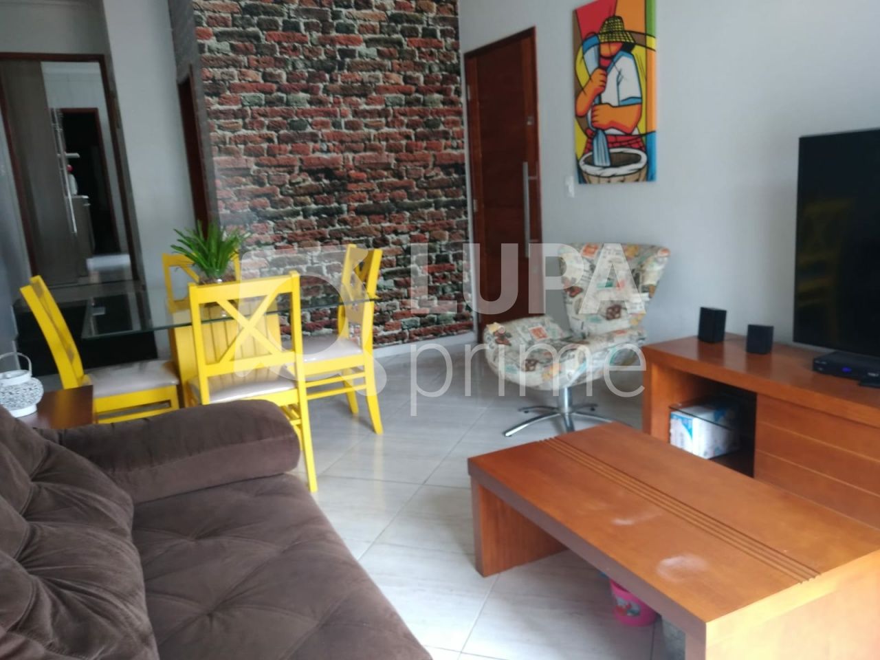 Casa à venda com 3 quartos, 130m² - Foto 1