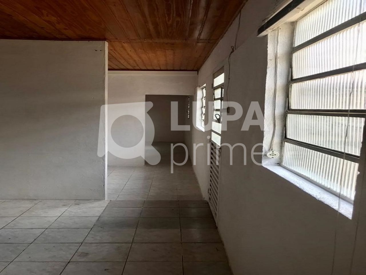 casa-comercial-locacao-sao-paulo-vila-ede-20vagas-80m2-LS30136