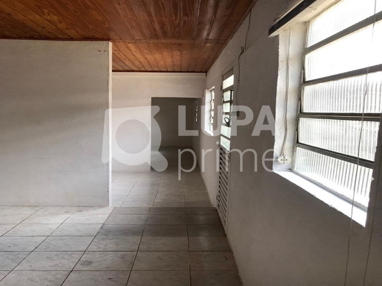 casa-comercial-locacao-sao-paulo-vila-ede-20vagas-80m2-LS30136