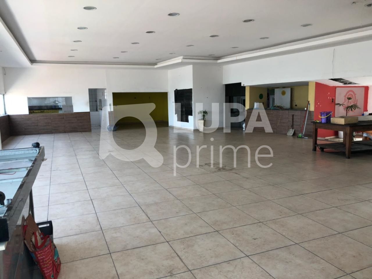 Loja-Salão, 1650 m² - Foto 1