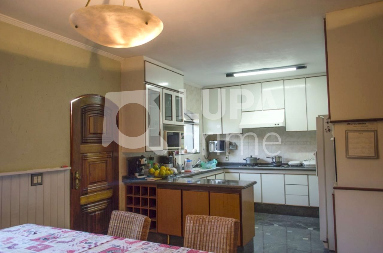 casa-terrea-venda-sao-paulo-vila-irmaos-arnoni-3dormitorios-3suites-5vagas-210m2-LS30393