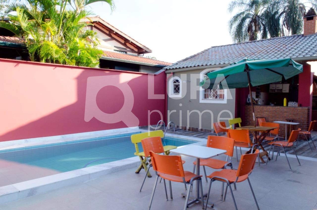 casa-terrea-venda-sao-paulo-vila-irmaos-arnoni-3dormitorios-3suites-5vagas-210m2-LS30393