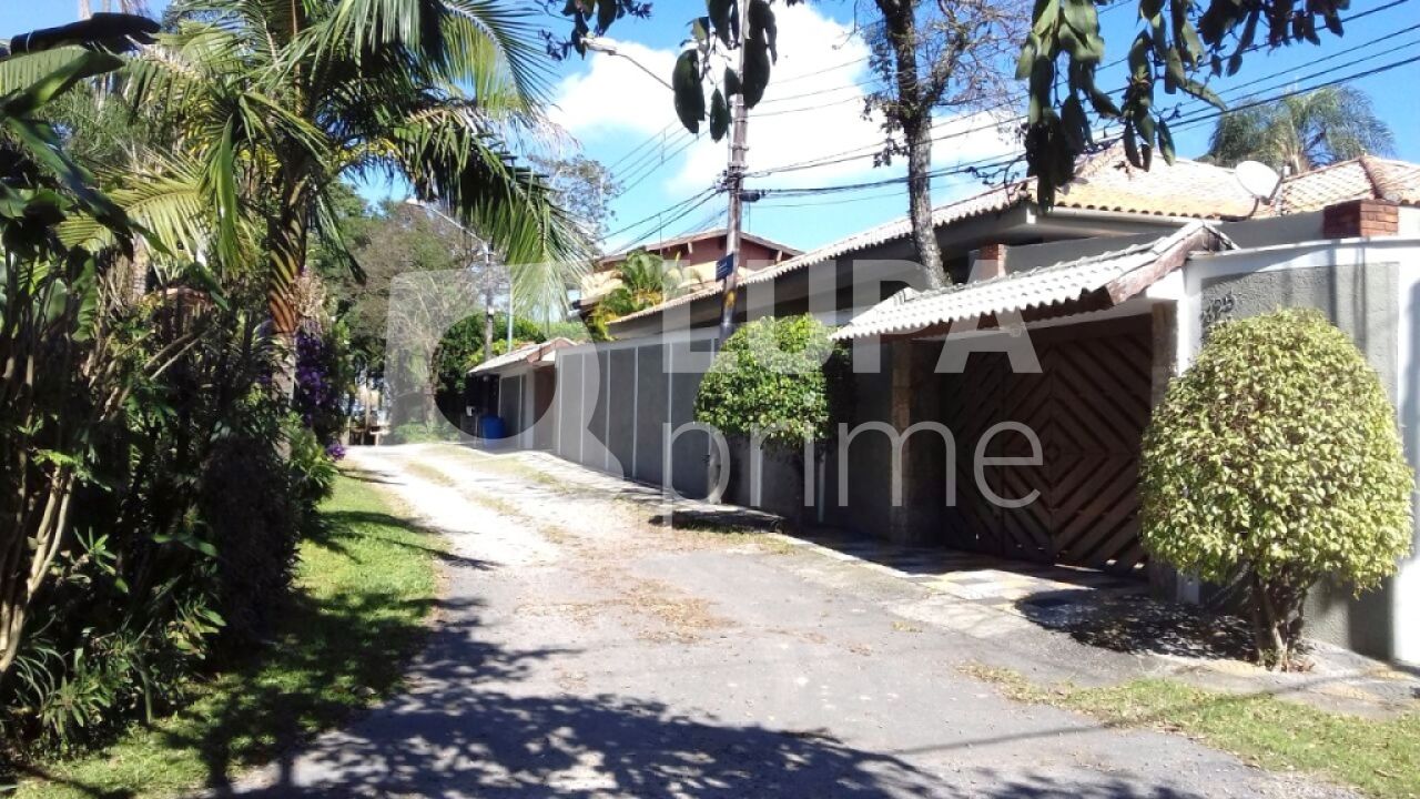 casa-terrea-venda-sao-paulo-vila-irmaos-arnoni-3dormitorios-3suites-5vagas-210m2-LS30393