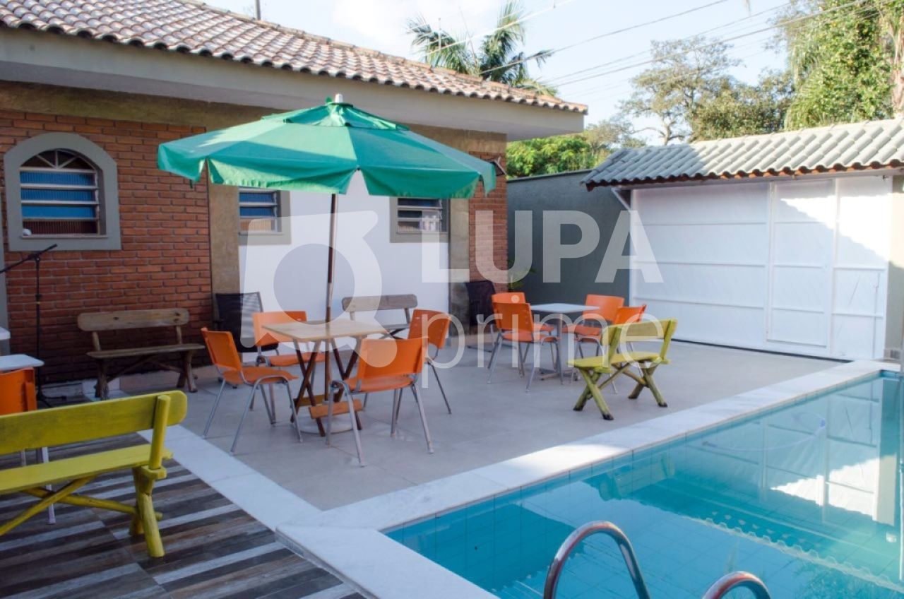 casa-terrea-venda-sao-paulo-vila-irmaos-arnoni-3dormitorios-3suites-5vagas-210m2-LS30393