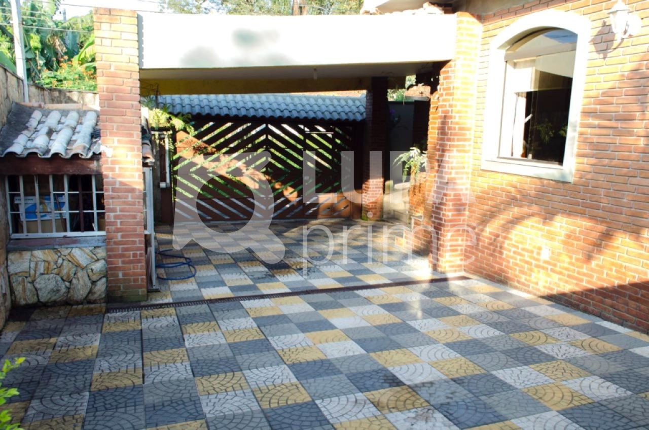 casa-terrea-venda-sao-paulo-vila-irmaos-arnoni-3dormitorios-3suites-5vagas-210m2-LS30393