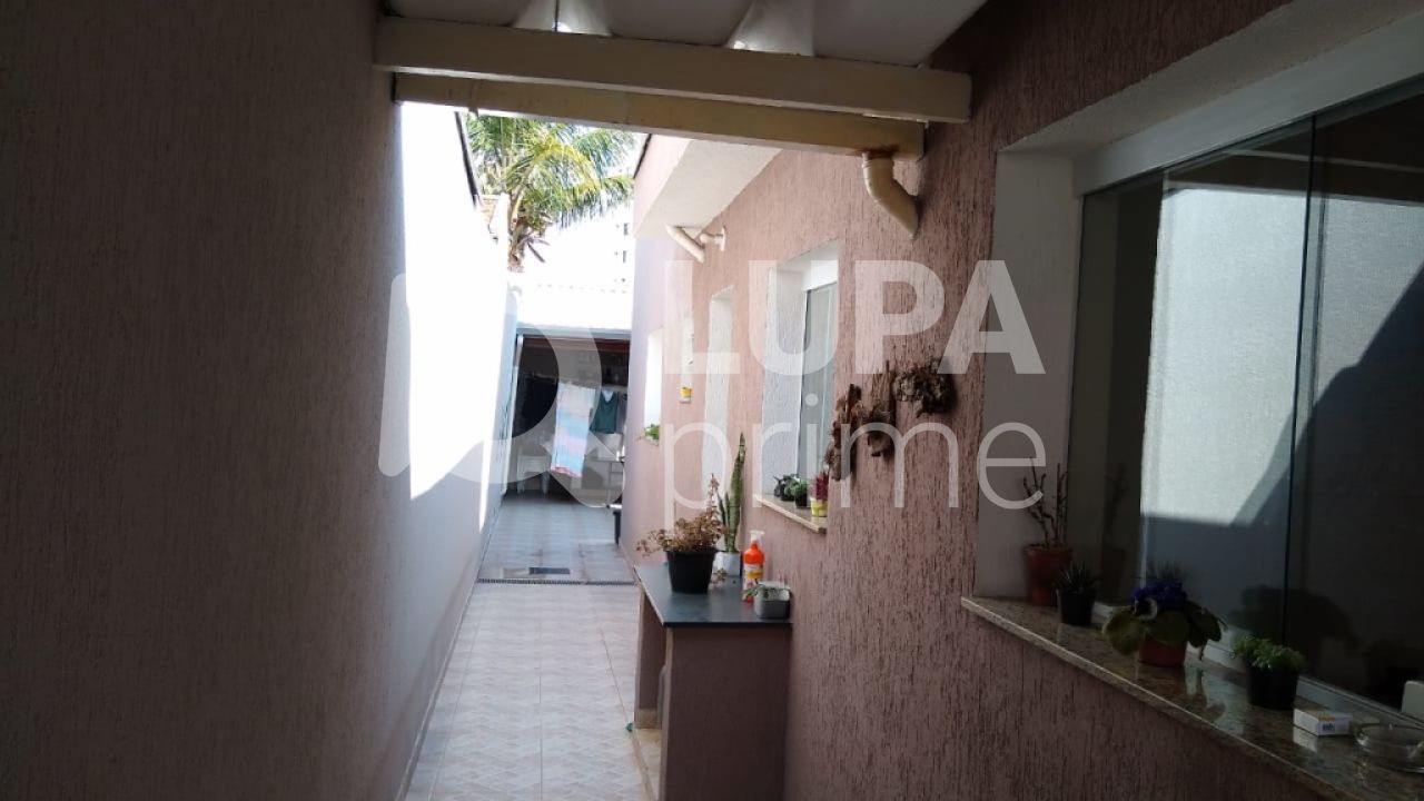 casa-terrea-venda-sao-paulo-santa-teresinha-2dormitorios-1suite-2vagas-100m2-LS30591