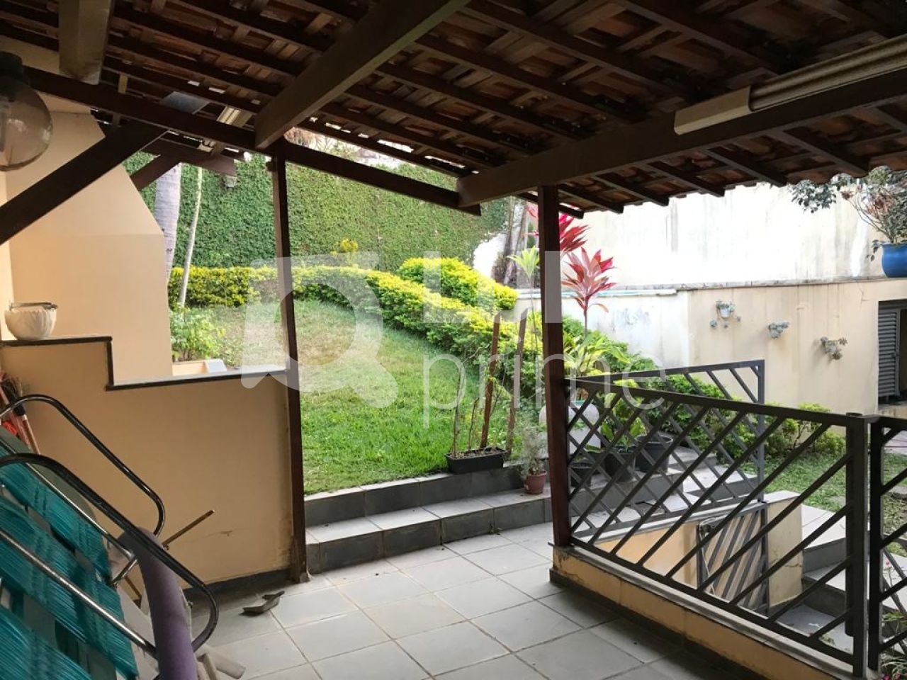 sobrado-venda-sao-paulo-vila-rosa-3dormitorios-6vagas-160m2-LS30604