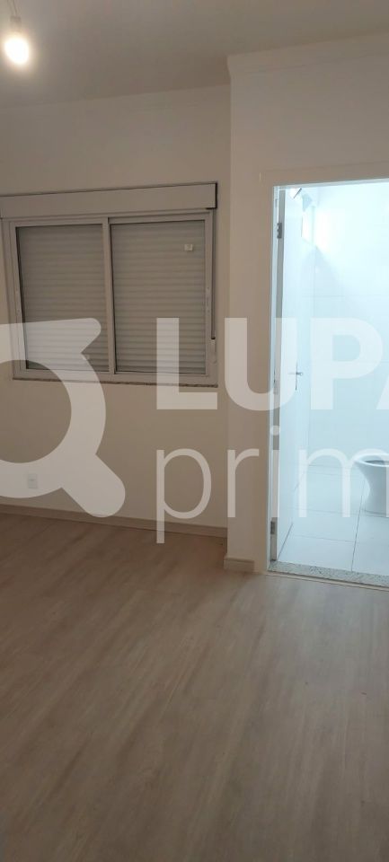 sobrado-venda-sao-paulo-tucuruvi-3dormitorios-3suites-4vagas-184m2-LS30935