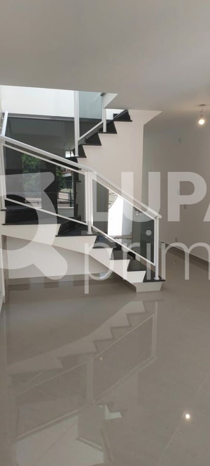 sobrado-venda-sao-paulo-tucuruvi-3dormitorios-3suites-4vagas-184m2-LS30935