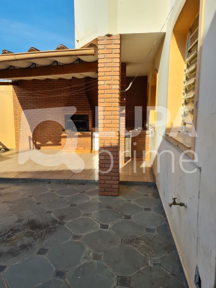 sobrado-venda-sao-paulo-agua-fria-5dormitorios-3suites-2vagas-226m2-LS30993