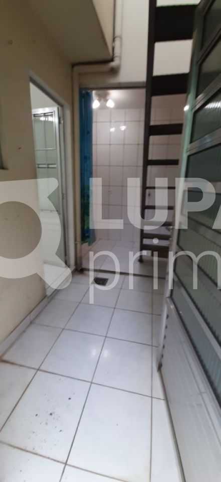Casa à venda com 2 quartos, 90m² - Foto 8