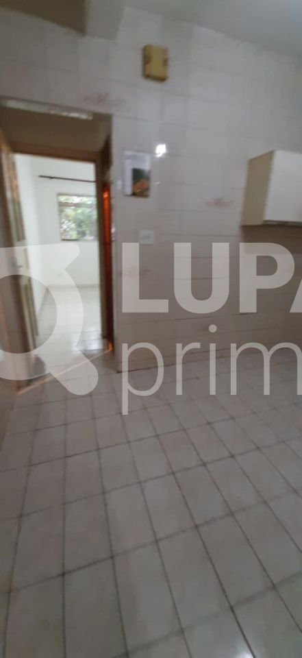 Casa à venda com 2 quartos, 90m² - Foto 16