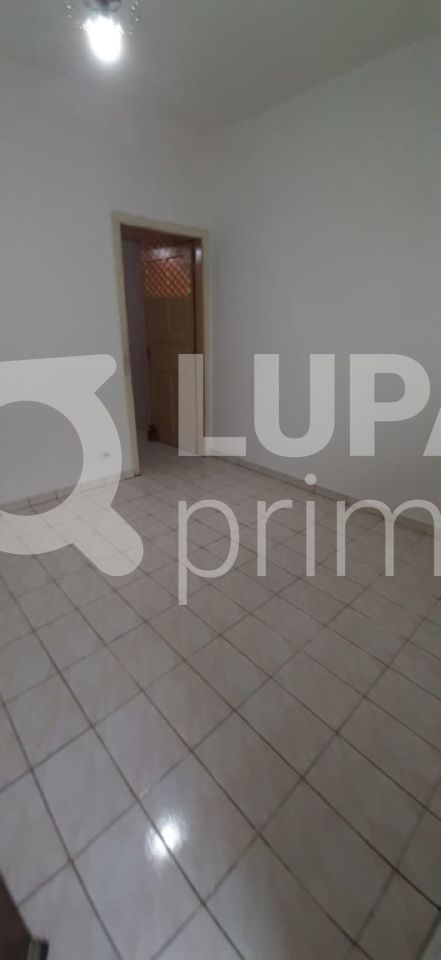Casa à venda com 2 quartos, 90m² - Foto 7