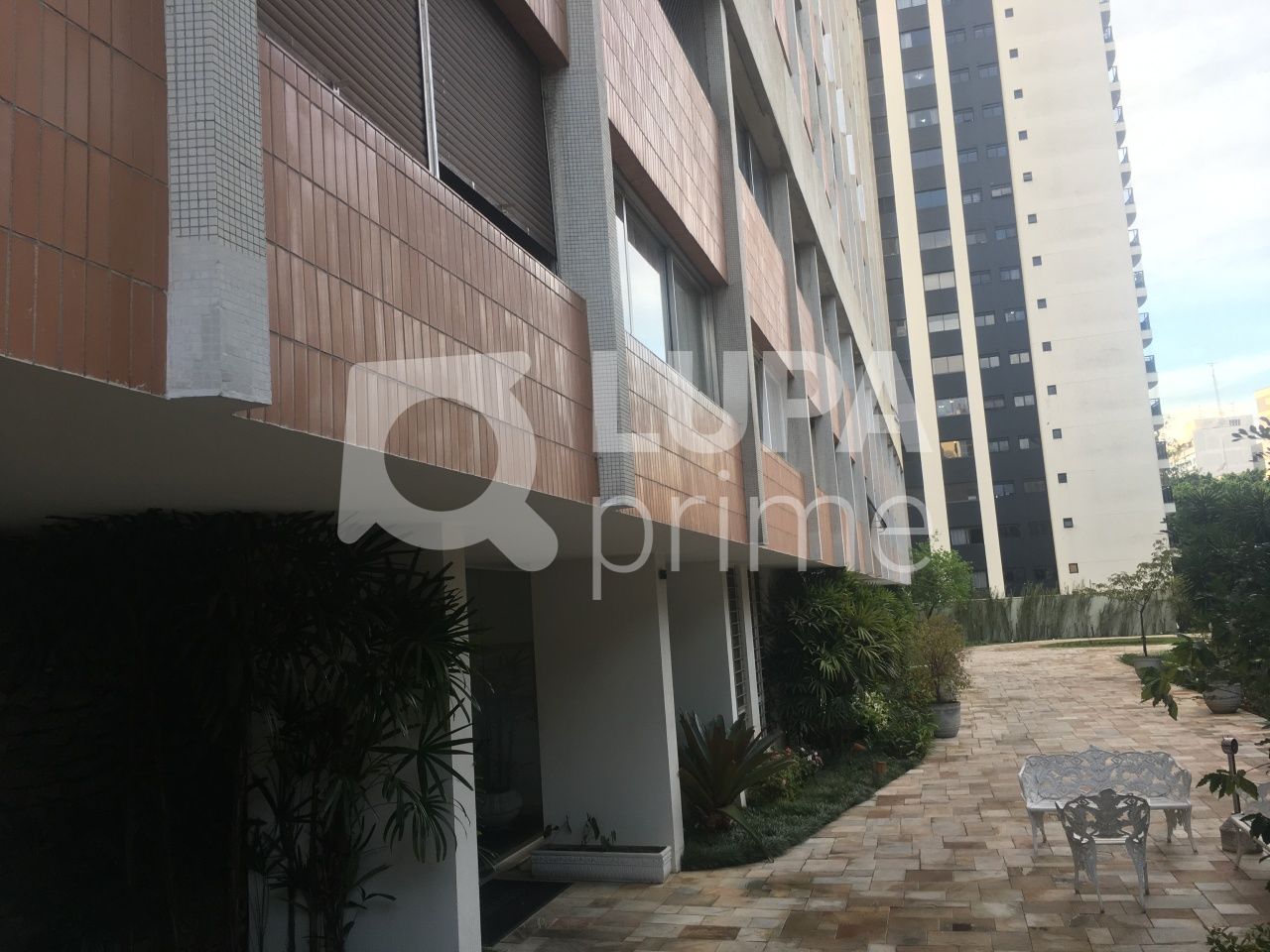 apartamento-venda-sao-paulo-higienopolis-3dormitorios-1suite-1vaga-160m2-LS31177