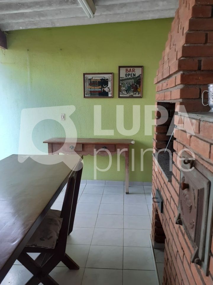 casa-terrea-venda-sao-paulo-jardim-sao-paulo-3dormitorios-1suite-4vagas-160m2-LS31178