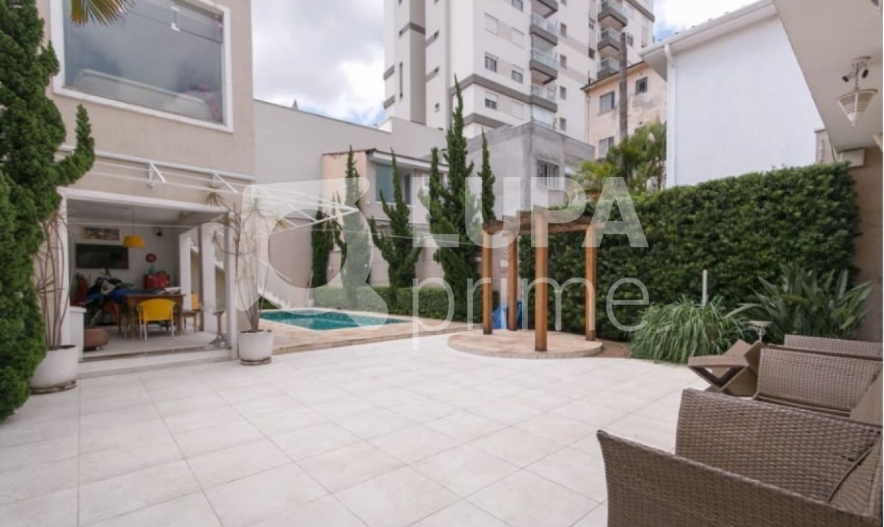 sobrado-venda-sao-paulo-jardim-sao-paulo-3dormitorios-3suites-3vagas-250m2-LS31198