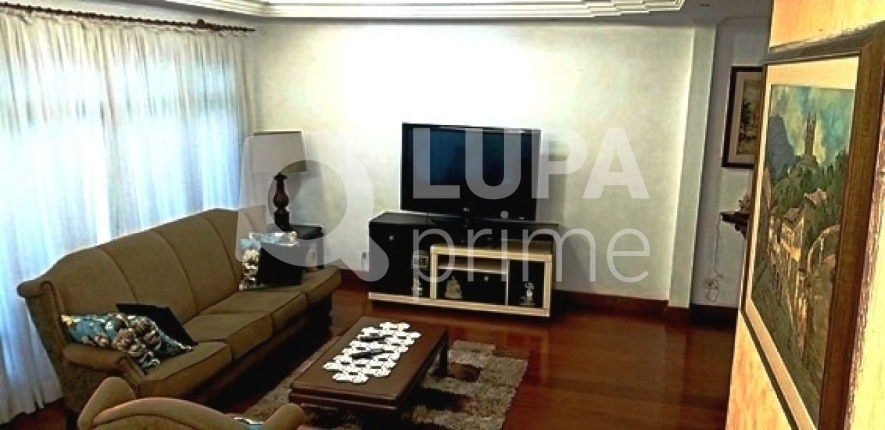 Casa, 4 quartos, 188 m² - Foto 3