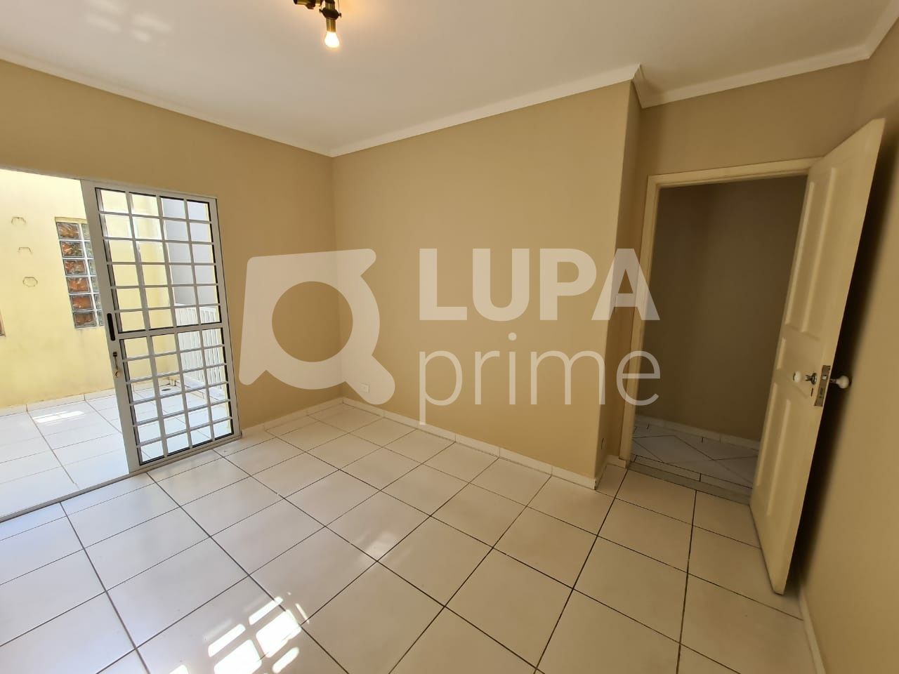 Casa, 2 quartos, 65 m² - Foto 1