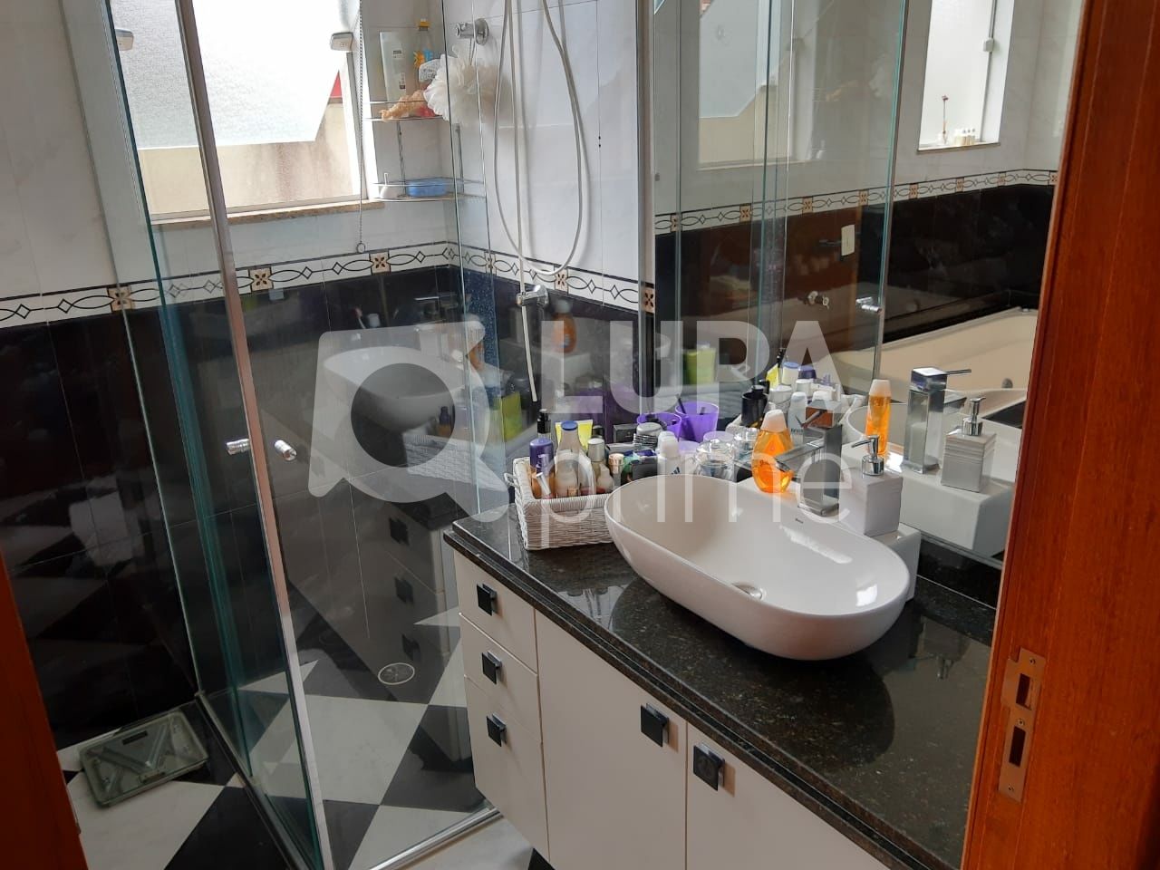 sobrado-venda-sao-paulo-jardim-franca-3dormitorios-3suites-4vagas-177m2-LS31318