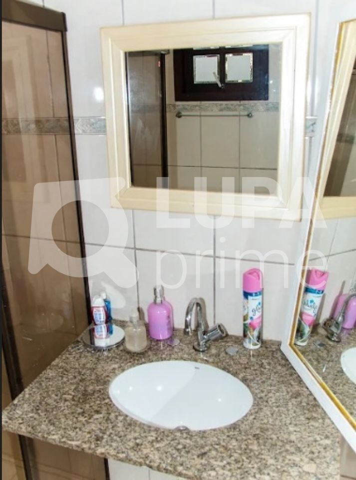 Casa, 4 quartos, 250 m² - Foto 13