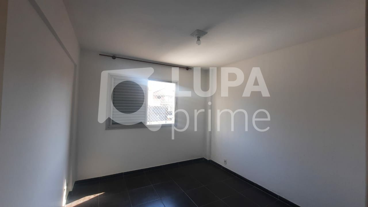 Apartamento à venda com 2 quartos, 68m² - Foto 9