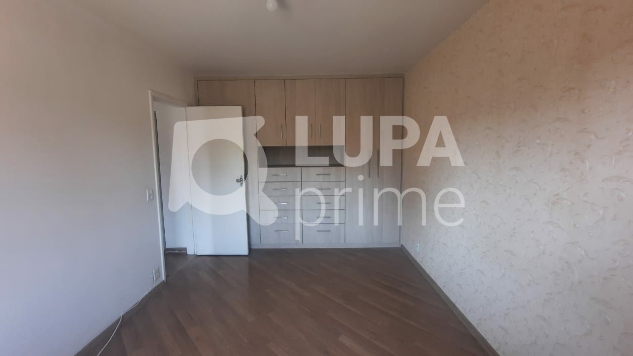 Apartamento à venda com 2 quartos, 68m² - Foto 8