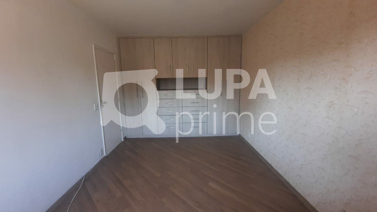Apartamento à venda com 2 quartos, 68m² - Foto 9