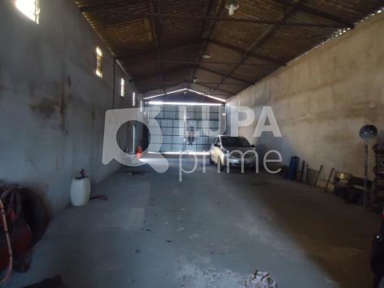 Prédio Inteiro à venda, 700m² - Foto 2