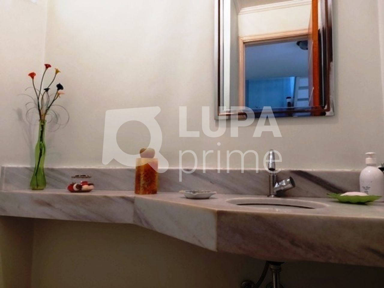 Casa à venda com 5 quartos, 220m² - Foto 12